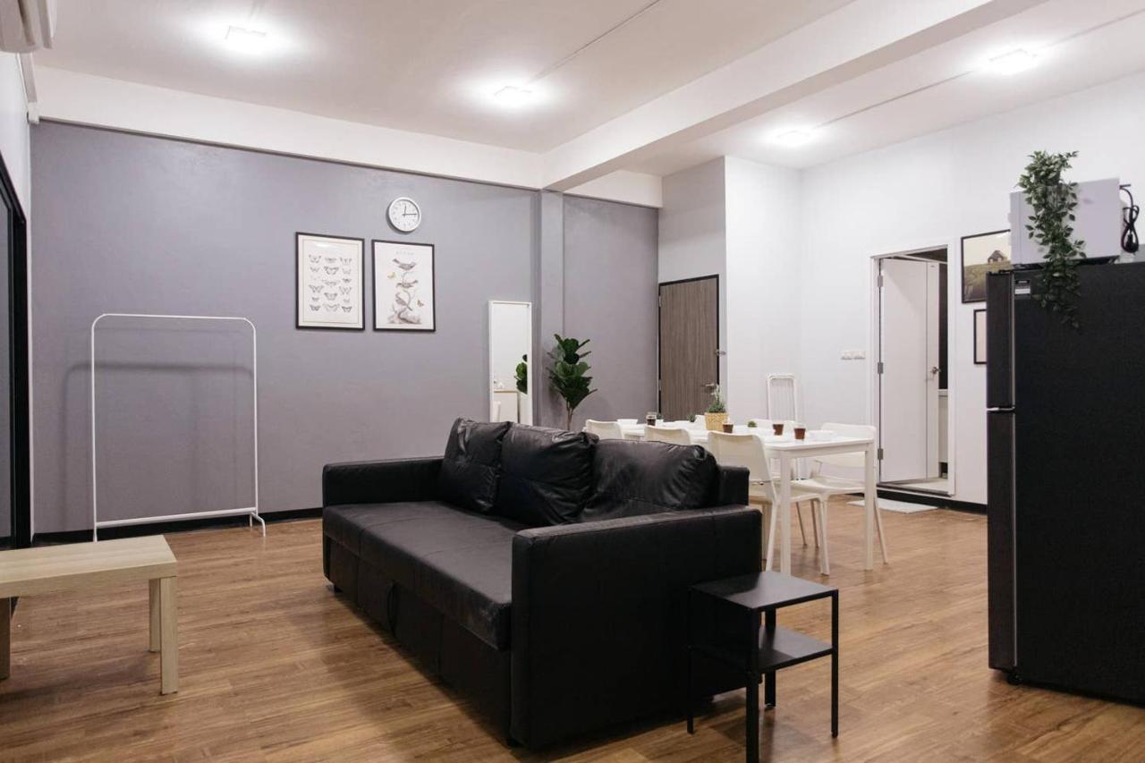 U3 Large 2 Bedroom Full Kitchen Near Bts Udomsuk Bangkok Luaran gambar
